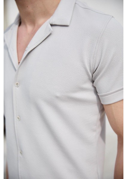 Gri Renk Dokulu Kısa Kol Erkek Gömlek fırsatları