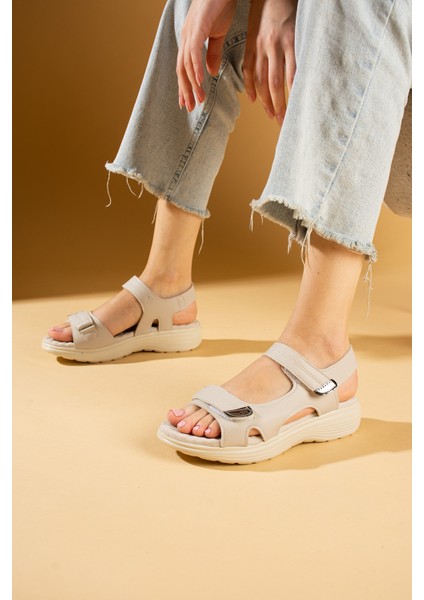 Deri Görünümlü Comfort Taban Çift Bantlı Kadın Sandalet 59-78-24