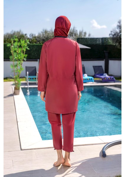 Bordo Renk Tam Kapalı Su Iticili Hızlı Kuruyan Yanlardan Ayarlanabilen Fermuarlı Tesettür Mayo modelleri