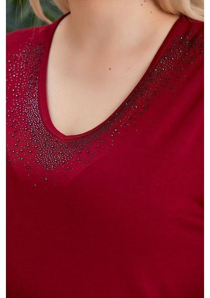 Kadın Kolları Volanlı Tül Detaylı V Yaka Taşlı Bluz fiyatları