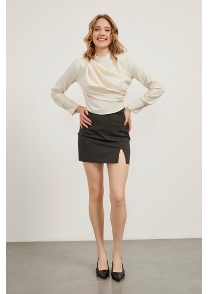 Büzgü Detaylı Bluz fiyatları