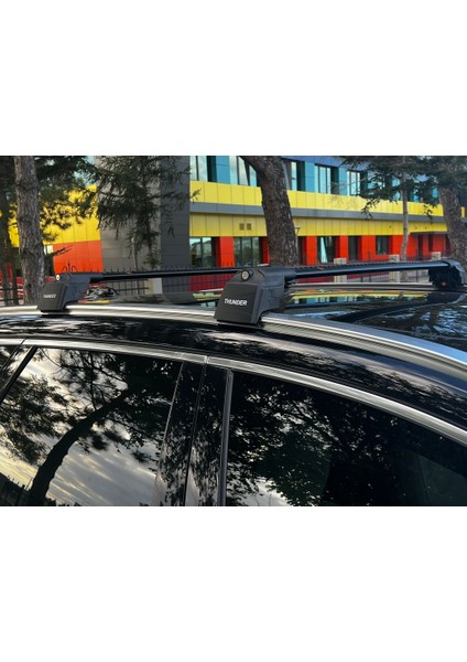 Citroen Berlingo 2024 Ve Sonrası Siyah Thunder Carrier Kilitli Ara Atkı Araç Üstü Bisiklet Taşıyıcı