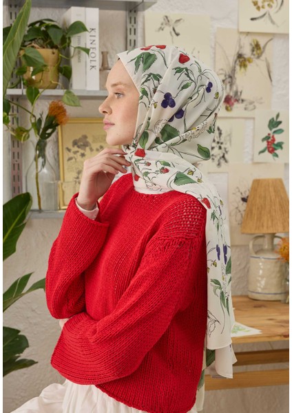 Strawberry Desen Şal Ekru