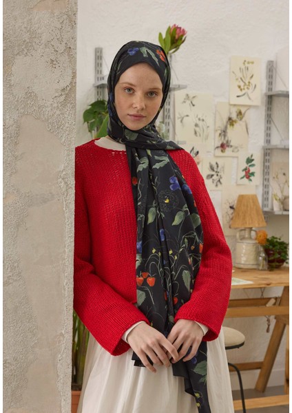 Strawberry Desen Şal Siyah