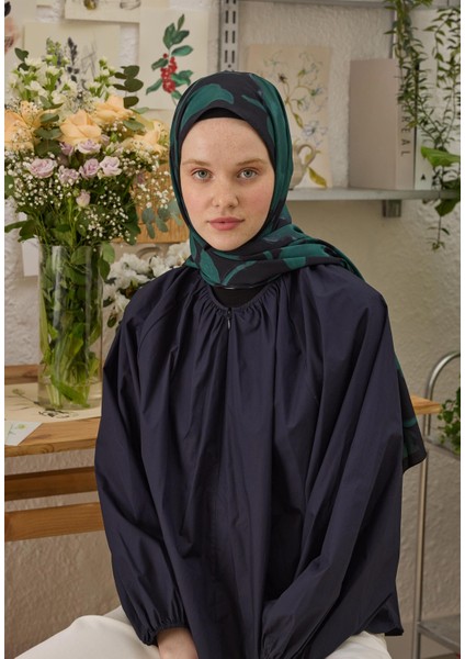 Dark Flower Desen Şal Lacivert fiyatları