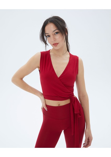 Kadın Kırmızı Kolsuz Anvelop Wrap Bluz - EcoVero™ Viskoz, Belden Bağlamalı, V Yaka, Çift Kat Ön Panel, Çok Yönlü Crop