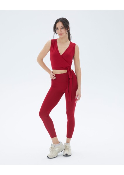 Kadın Kırmızı Kolsuz Anvelop Wrap Bluz - EcoVero™ Viskoz, Belden Bağlamalı, V Yaka, Çift Kat Ön Panel, Çok Yönlü Crop fiyatları