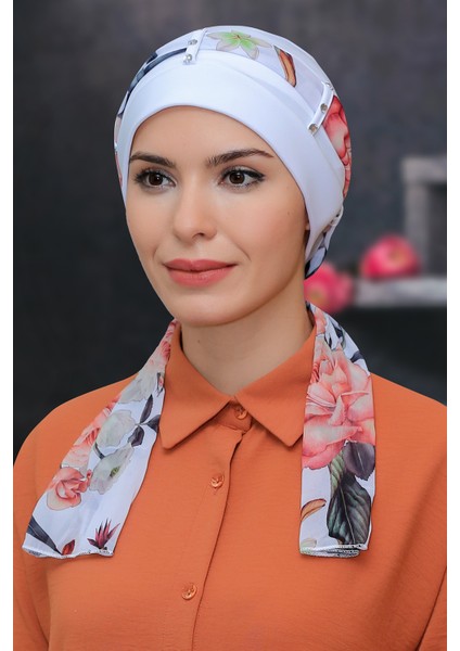 Beyaz Pratik Hazır Geçmeli Tesettür Bone Sandy Kumaş Desenli Şifon Kemerli 1305D_42