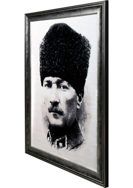 Çerçeveli Atatürk Portresi Duvar Halısı