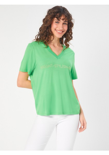 Simli Triko Yakalı Taş Sloganlı V Yaka T-Shırt 68646 fiyatları