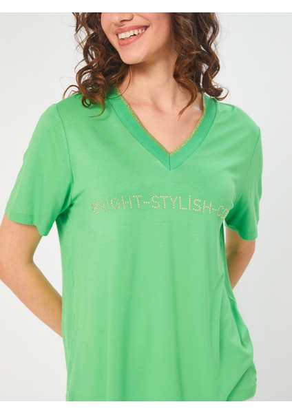 Simli Triko Yakalı Taş Sloganlı V Yaka T-Shırt 68646 fırsatları