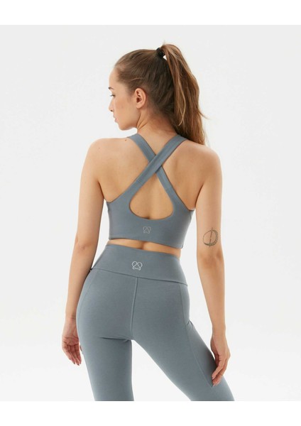 Mavi Organik Pamuk Dekolteli Göğüs Pedli Çapraz Askılı Crop Halter Büstiyer fiyatları