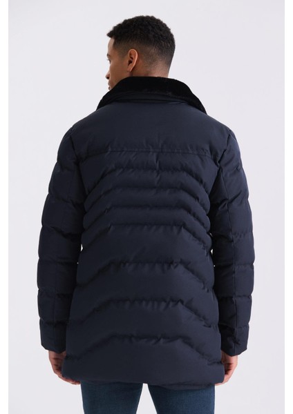 Lacivert Regular Fit Yaka Kürklü Kışlık Mont Mont fırsatları