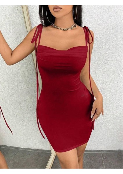 Kırmızı Omuzdan Bağlamalı Sırtı Açık Bodycon