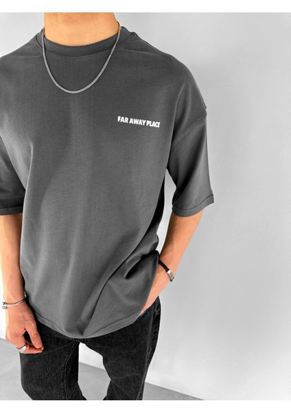Erkek %100 Pamuk Yazlık Bisiklet Yaka Oversize Kabartma Yazılı ve Baskılı T-Shirt Gri fiyatları