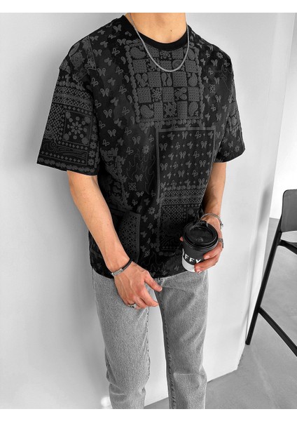 Erkek %100 Pamuk Yazlık Baskılı Oversize Kabartmalı Bandana Desenli T-Shirt Siyah
