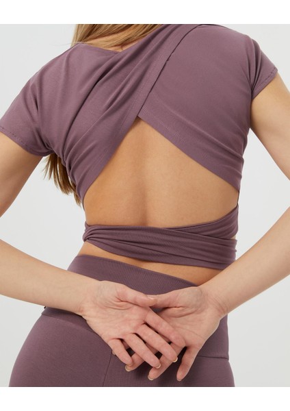 Lila Sırt Dekolteli Drape Detaylı Crop Kısa Kollu Bluz fiyatları