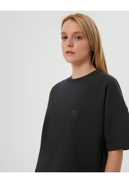 Antrasit Kısa Kollu Bisiklet Yaka Kalın Sweatshirt Tişört fırsatları