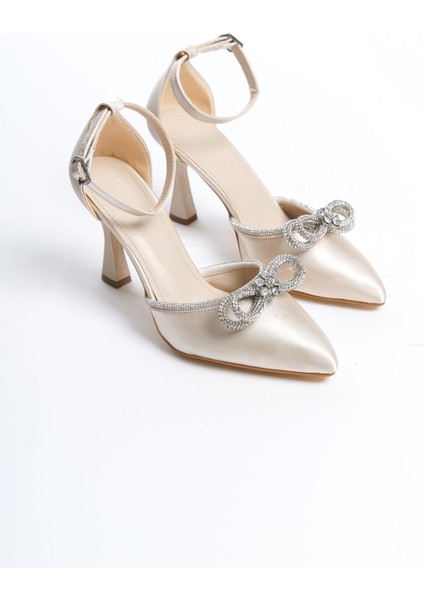 Bıyık Fiyonklu Taş Detaylı Saten Malzeme Abiye Kadın Ayakkabı modelleri