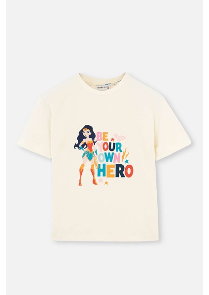 Ekru Wonder Woman Baskılı Kısa Kollu Tişört Pantolon Pijama Takımı