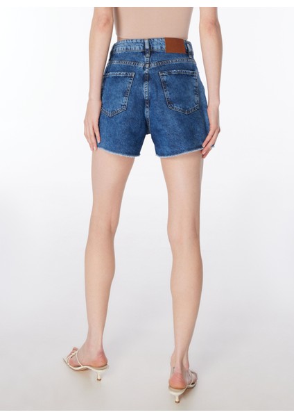 Normal Bel Basic Indigo Kadın Şort F4SL-SHT0486 fırsatları