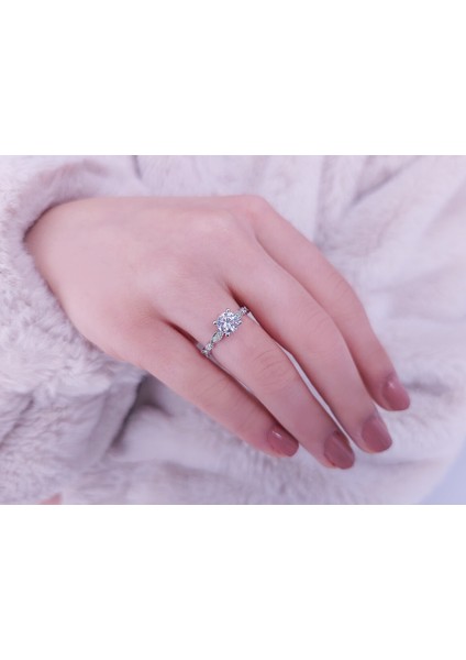 Toplam 1,20 Karat Pırlanta ve Beyaz Topaz Vintage Tektaş Yüzük 0441R0019 fırsatları