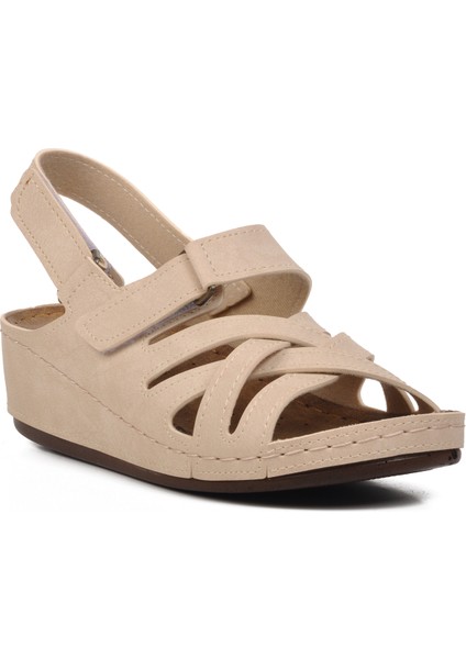 09-985 Bej Kadın Dolgu Topuk Sandalet modelleri