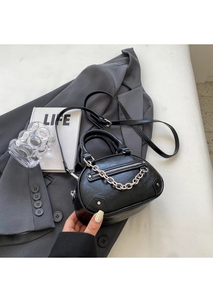 Deri Siyah Mini (Maksimum Uzunluk 20 Cm) Zincir Omuz Çantası Kadınlar Için Tasarımcı Çanta Çanta Moda Satchel Yüksek Kaliteli Pu Deri Mini Crossbody Çanta 2023 Trend Debriyaj (Yurt Dışından)