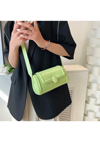 Siyah (12CM-22CM-8.5CM) 2023 Yeni Yaz Moda Kadın Tüm Maç Omuz Çantaları Şık Koltukaltı Çanta Yeşil Pembe Beyaz Crossbody Çanta Parti Cep Telefonu Çantaları (Yurt Dışından)