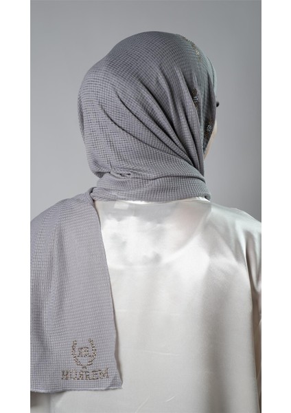 Gri Pratik Hazır Geçmeli Tesettür Şal Örme Kumaş Taşlı Çiçek Desenli 2118C_15