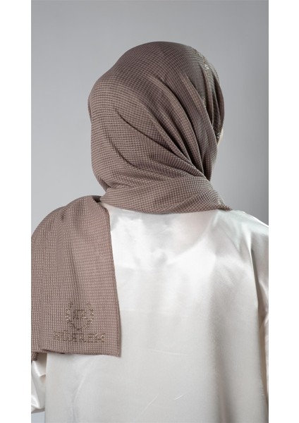 Koyu Vizon Pratik Hazır Geçmeli Tesettür Şal Örme Kumaş Taşlı Çiçek Desenli 2118C_38