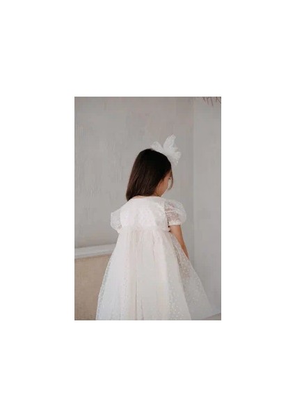 Isabella Beyaz Tüllü Parti Elbisesi fırsatları