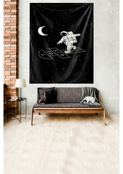Uzayda Seksek Oynayan Astronot Leke Tutmaz Kadife Kumaş Duvar Örtüsü Duvar Halısı Tapestry