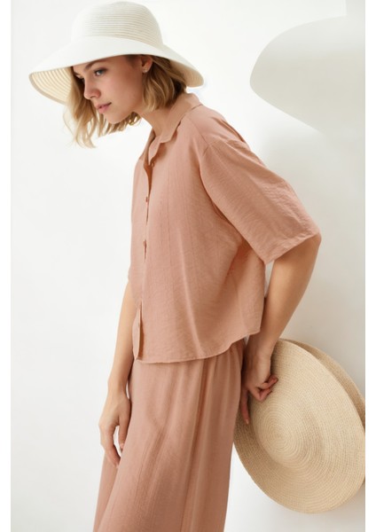 Önden Düğmeli Kısa Kol Gömlek fiyatları