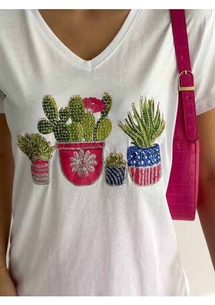 Pul Payet Kadın V Yaka T-Shirt Kaktüs Desen Beyaz Trend fırsatları