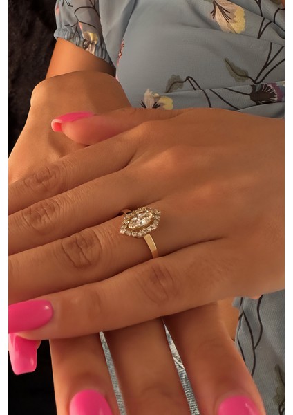 14 Ayar Altın Markiz Taş Detaylı Yüzük fiyatları