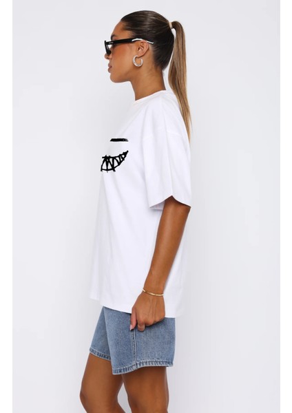 Unisex Beyaz Oversize Smile Boyfriend T-Shirt