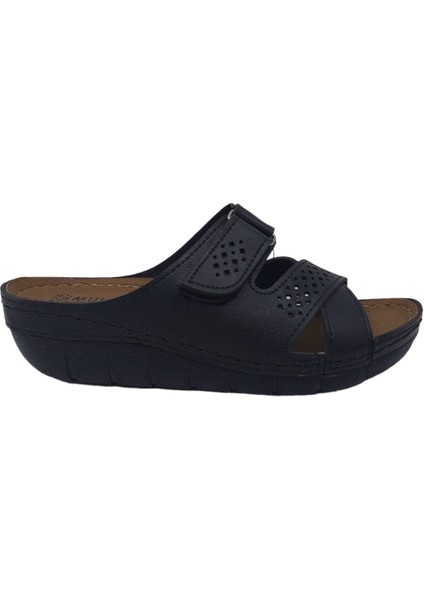 2354 Kadın Siyah Cırtlı Günlük Kullanım Dolgu Topuk Terlik