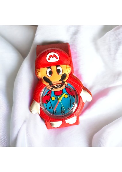 Super Mario Saat