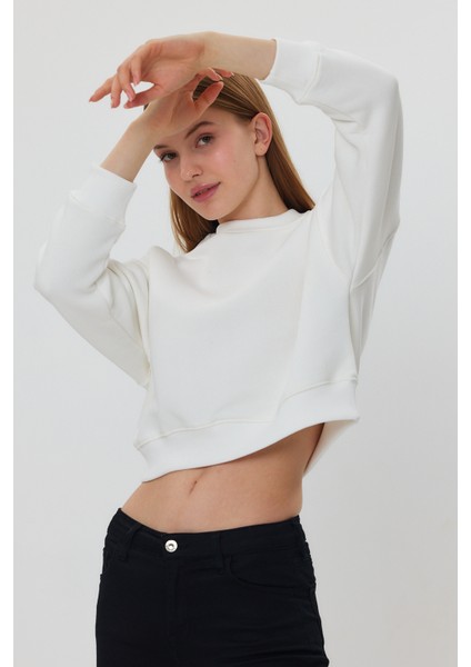 Beyaz Crop Sweatshirt, Crop Sweatshirt, Kadın Sweatshirt, Bisiklet Yaka Sweatshirt