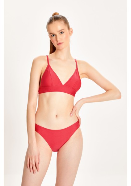 Kadın Kırmızı Geniş Üçgen Bikini Takımı 23S115ST