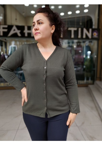 6335 Düğmeli Hırka
