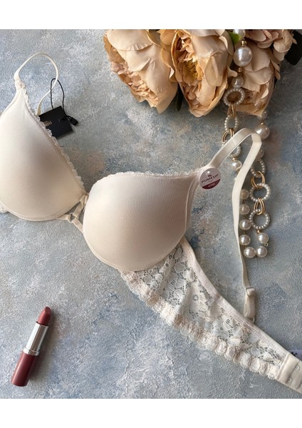 Günlük Kullanım Full Push-Up Yanları Dantelli Önü Halka Detaylı Sütyen fırsatları