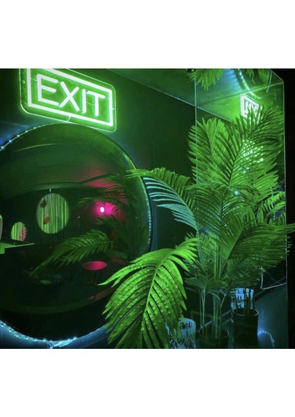 Exit Neon Tabela