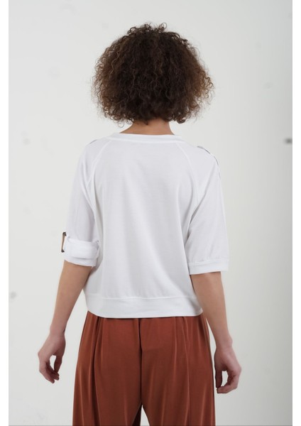 Beyaz Apolet Detaylı Tshirt modelleri