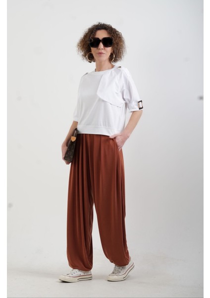 Beyaz Apolet Detaylı Tshirt indirimleri