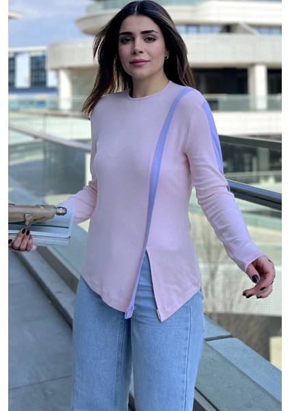 Kadın Pembe Yuvarlak Yaka Uzun Kol Şerit Detaylı Yırtmaçlı Rahat Bluz