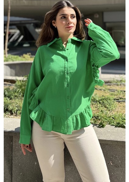 Kadın Yeşil Eteği Fırfır ve Yırtmaç Detaylı, Terletmez Rahat Kumaş, Salaş Gömlek