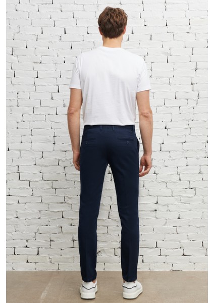 Erkek Lacivert Slim Fit Dar Kesim Yan Cepli Pamuklu Esnek Armürlü Pantolon fırsatları