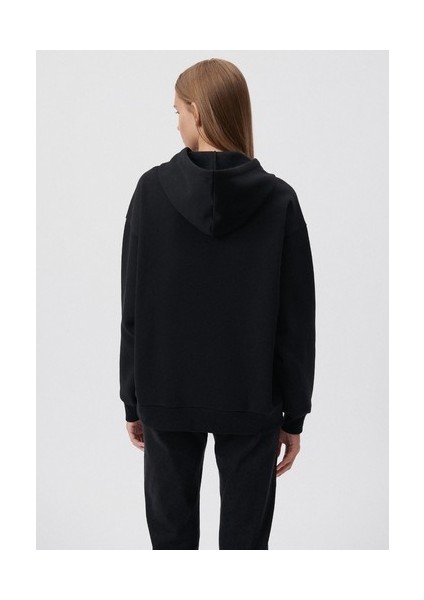 Kadın Mavi Logo Baskılı Kapüşonlu Siyah Sweatshirt 1600361-900 fırsatları